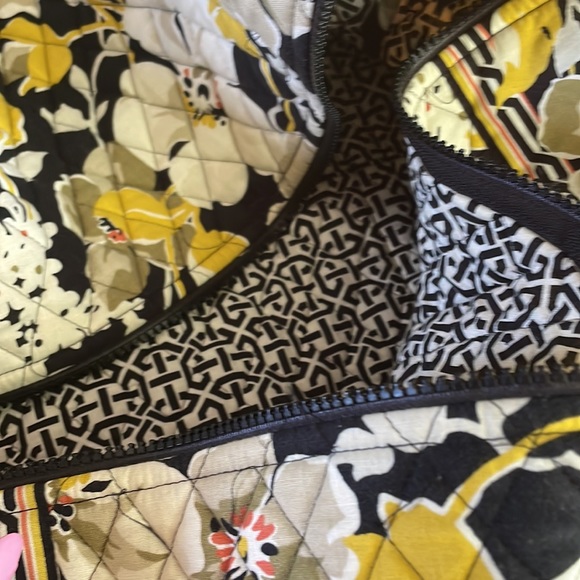 Vera Bradley large tote - Picture 2 of 3